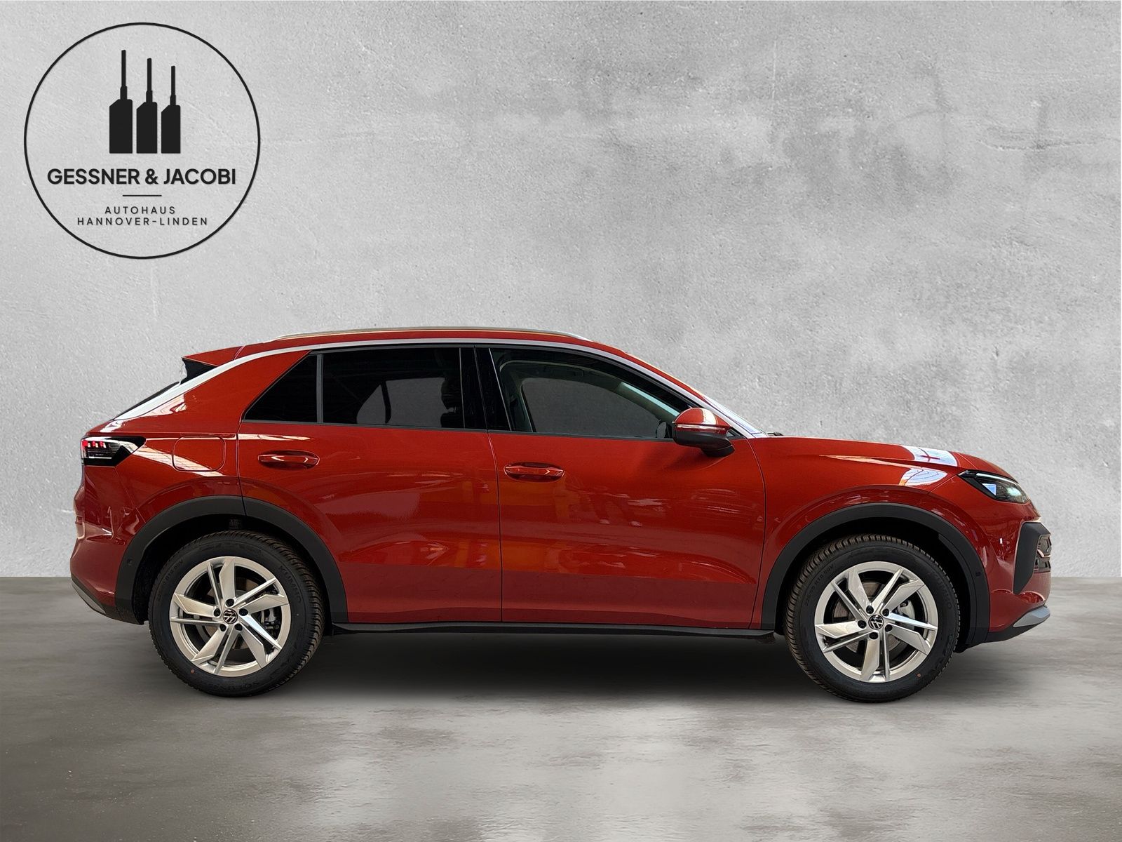 Fahrzeugabbildung Volkswagen T-Roc Life 1,5 eTSI 110kW 7-Gang DSG AHK