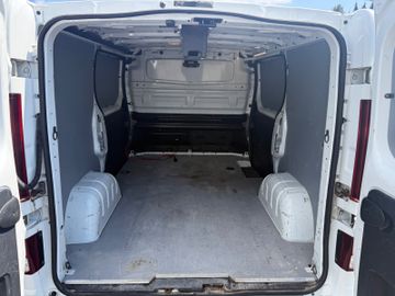 Opel Vivaro - 9