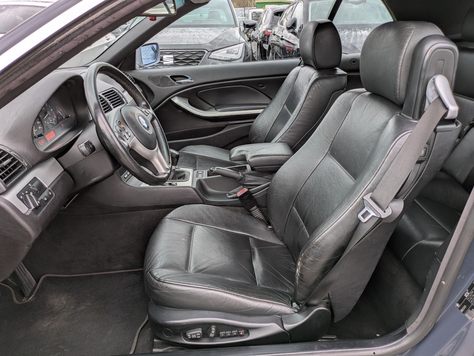 Fahrzeugabbildung BMW 325 Ci MEMORY*TEMP*PDC*LEDER*XENON*KLIMA*18"