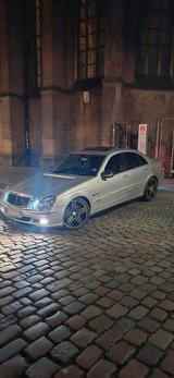 Mercedes-Benz Mercedes Benz E-270 CDI - Mercedes-Benz E 270 in Düsseldorf