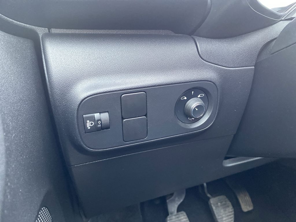 Fahrzeugabbildung Citroën C3 PT 83 S&S C-SERIES *PDC hinten*Klimaautom*