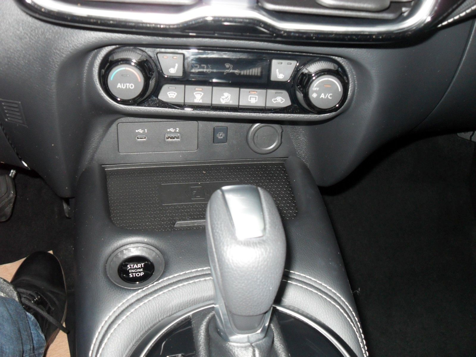 Fahrzeugabbildung Nissan Juke 1,0 DIG Tekna AT | WP | 360° | NCN