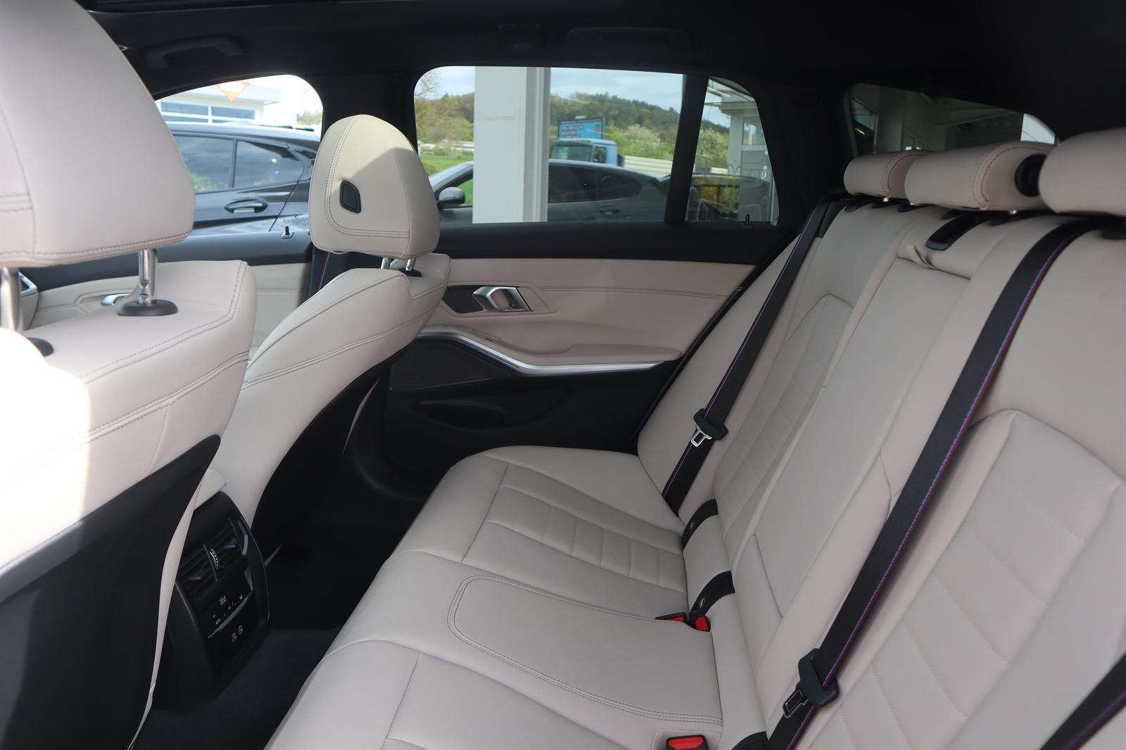 BMW M340d xDrive Touring M-Sport Pro HK/Pano.Dach/Lh