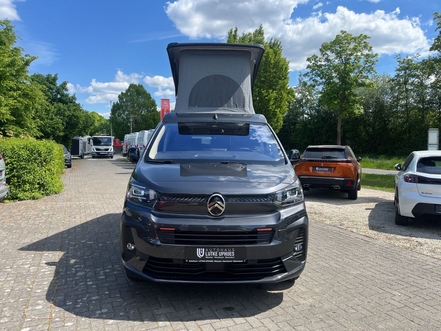Fahrzeugabbildung Citroën Holidays BlueHDi 145 S&S ACC