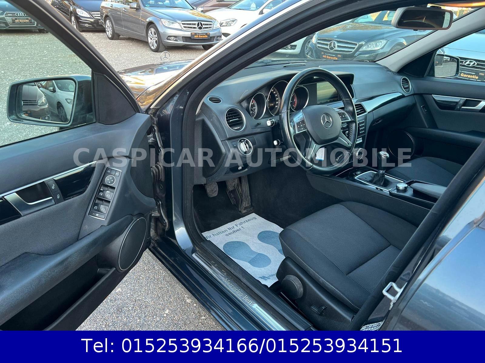Mercedes-Benz C200 2015 — photo 13