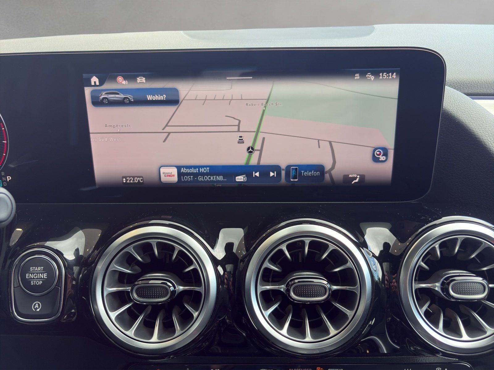 Fahrzeugabbildung Mercedes-Benz GLA 220 4M AMG+ Pano STANDHZG Distro GurtGrau