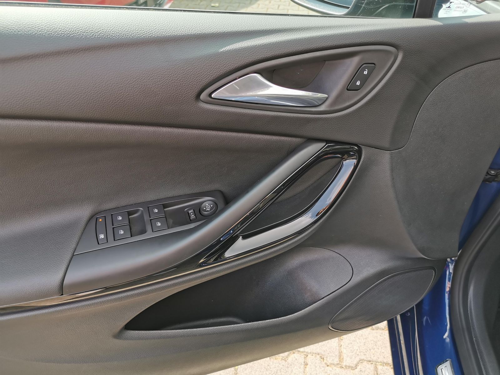 Fahrzeugabbildung Opel Astra K Design & Tech+NAVI+SHZ+USB+LED+S&S+PDC+