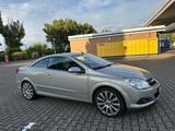 Opel Astra - Opel Astra mit Benzin-Antrieb: Cabrio, Automatik
