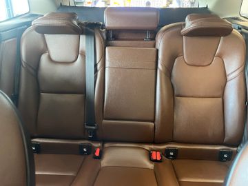 MYAUTOCENTER – Gebraucht- und Jahreswagen mit Werkstattservice in Pfaffenhofen Volvo XC 60 *Inscription*AHK*LED*Kamera*