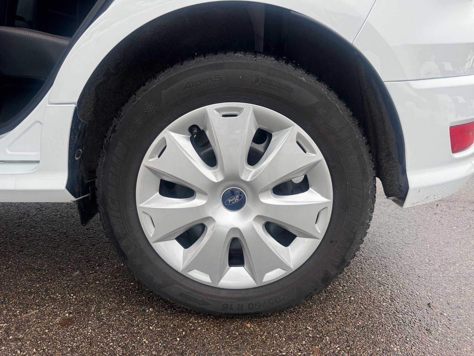 Fahrzeugabbildung Ford EcoSport ST-line Navi AHK Teilleder Ambiente