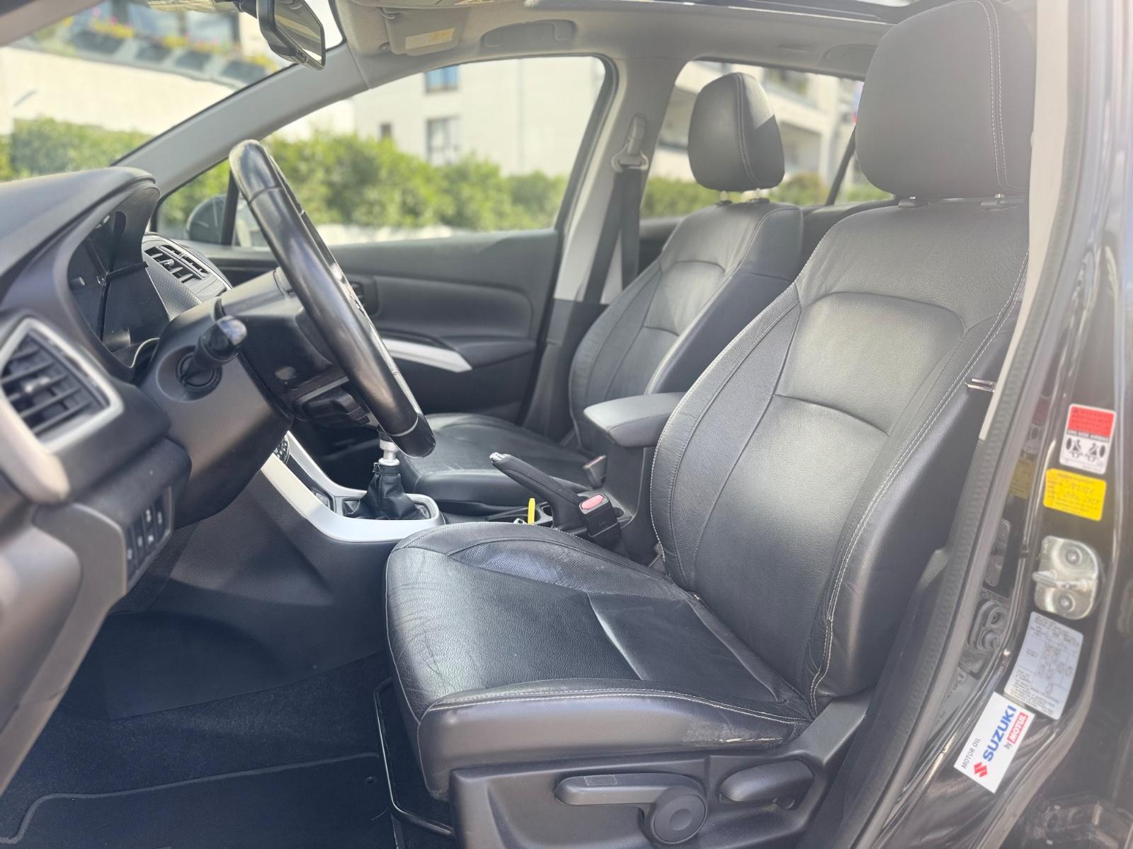 Suzuki SX4 S-Cross Comfort+* 1.Hand*Pano*AHK*Leder