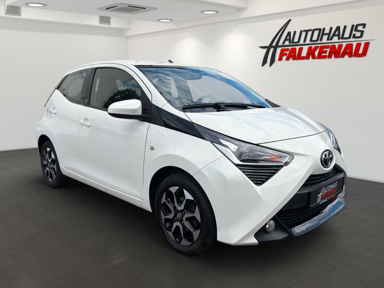 Toyota Aygo AYGO x-play Team D