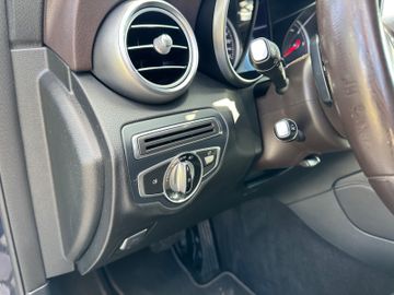 Fahrzeugabbildung Mercedes-Benz GLC 250d 4Matic Exclusive*Distronic*Panorama*
