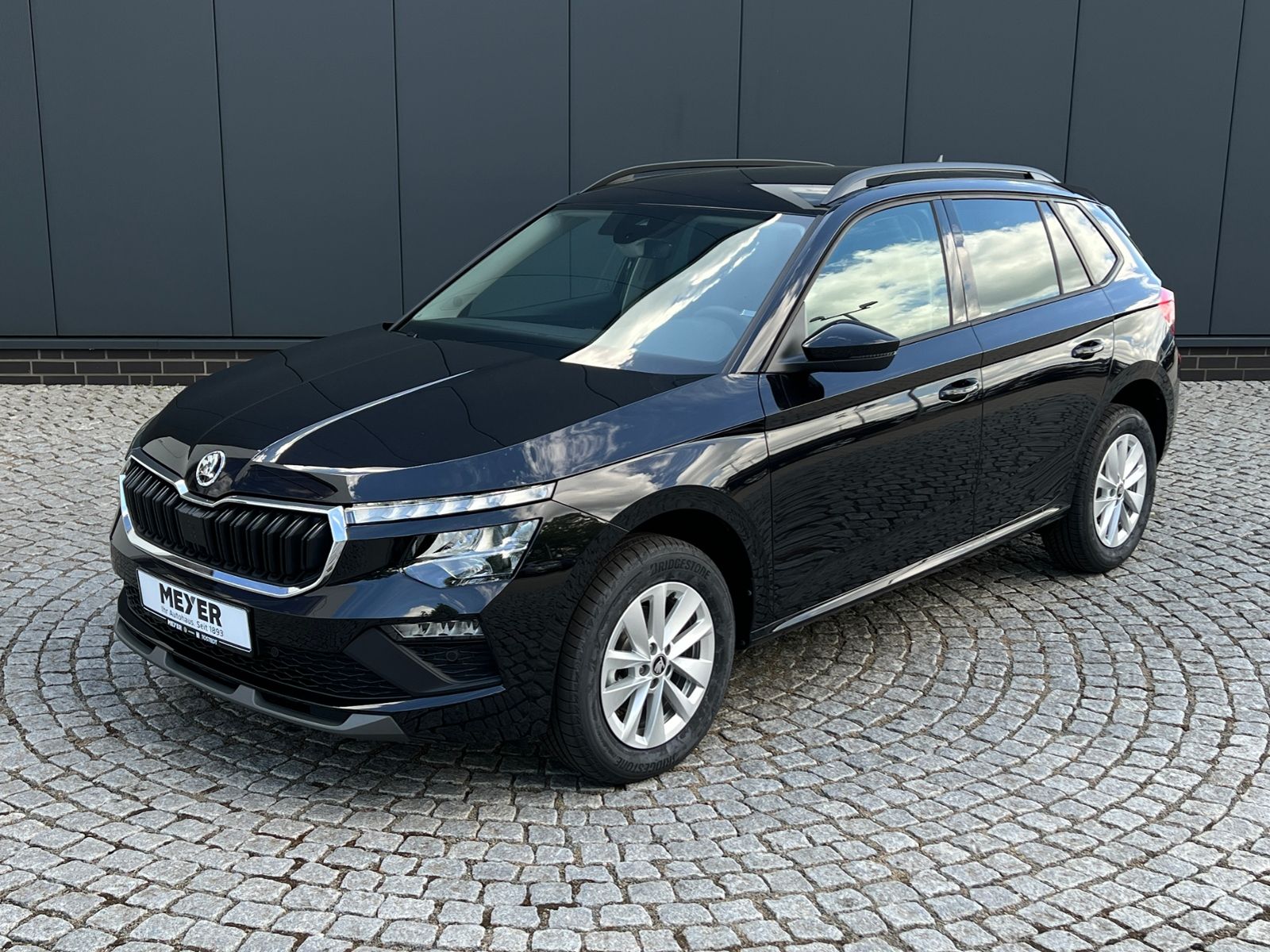Fahrzeugabbildung SKODA Kamiq Selection 1.0 TSI DSG *AHK,LED,SmartLink,1