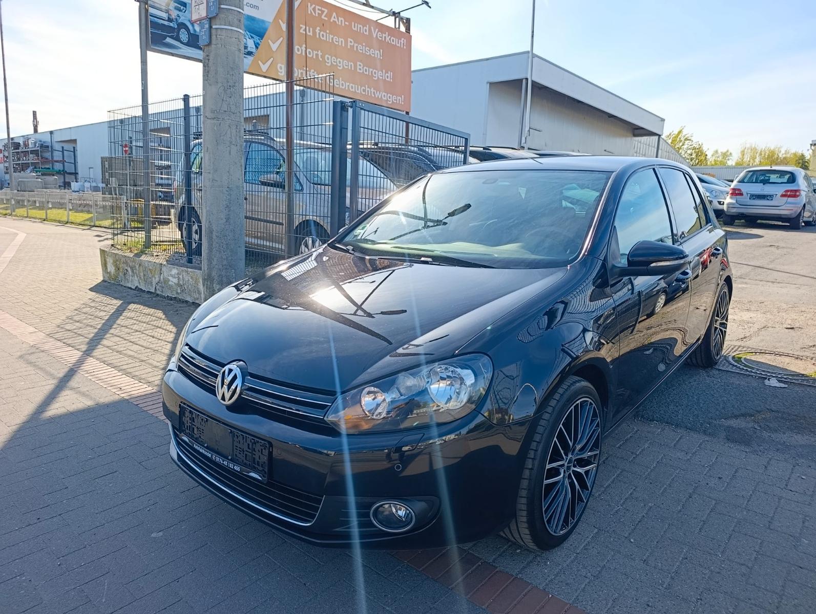 Volkswagen Golf VI HighlineNAVI*SITZH*PDC*KLIMA*MFL*TPM*KAM