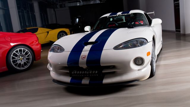 Dodge Viper GTS-R