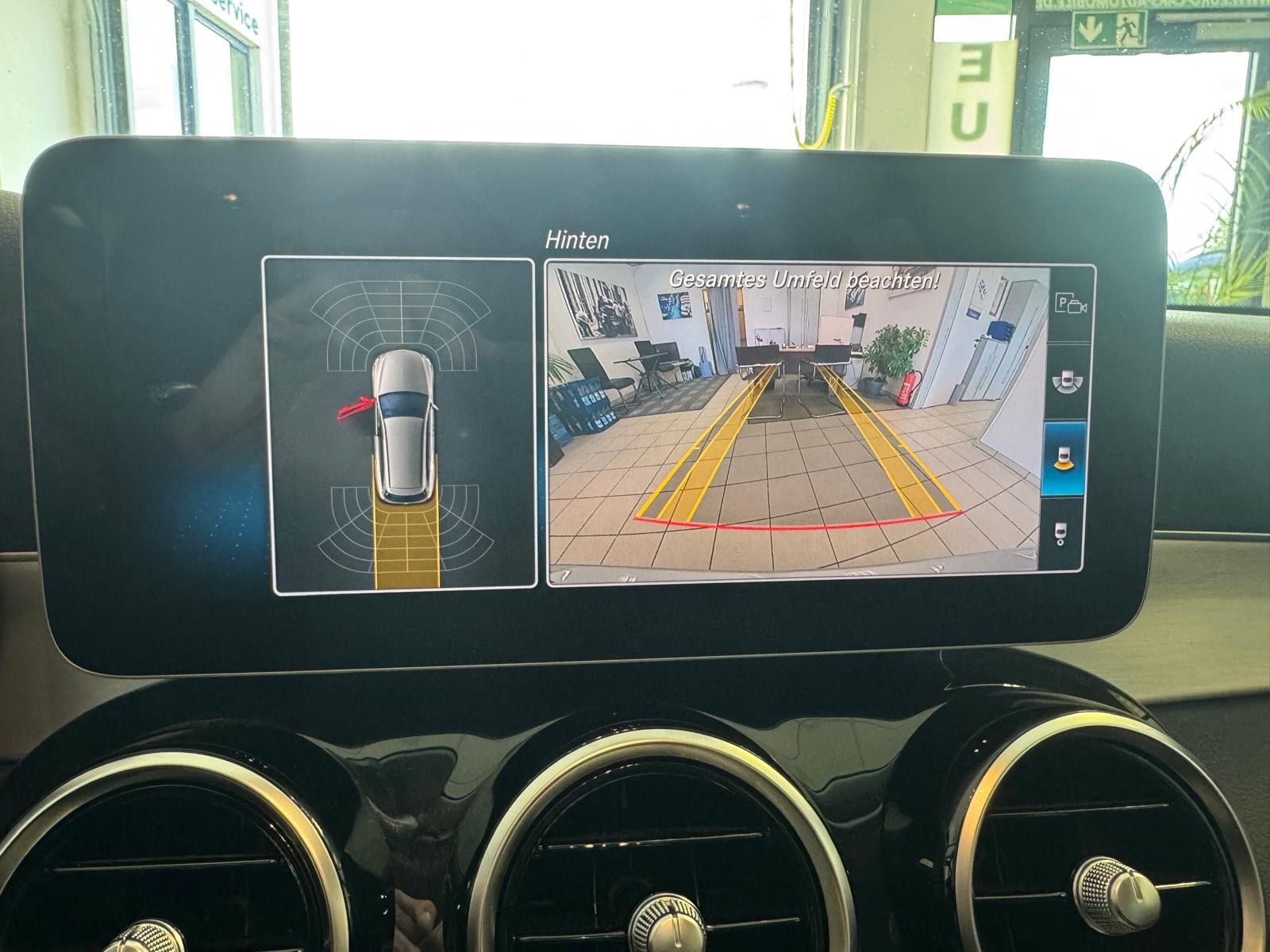 Fahrzeugabbildung Mercedes-Benz C 200 T-Modell AVANTGARDE/AHK/NAVI/KLIMA