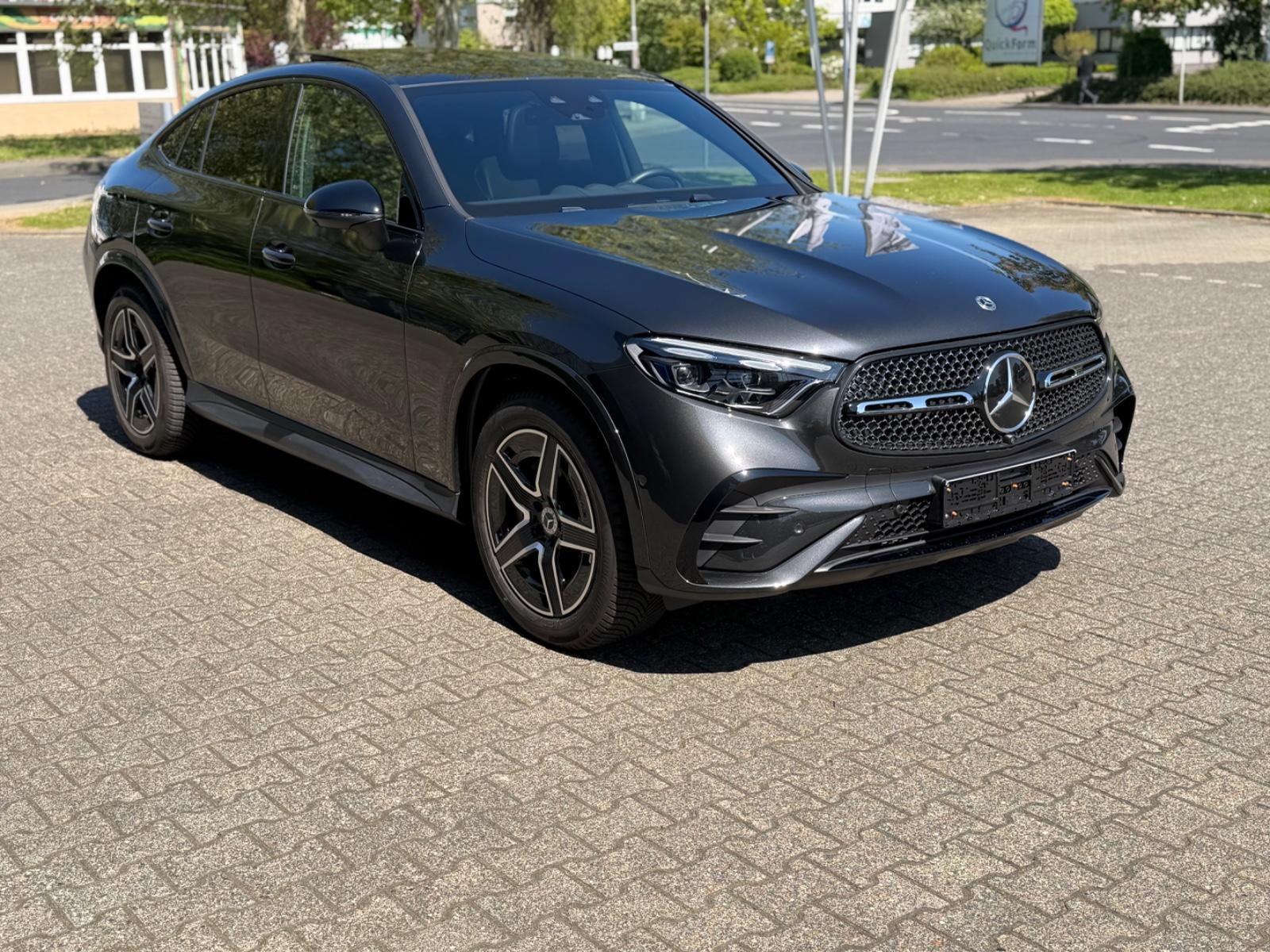 Mercedes-Benz GLC 220d 4Matic Coupe AMG PANO DIGITAL LIGHT 360