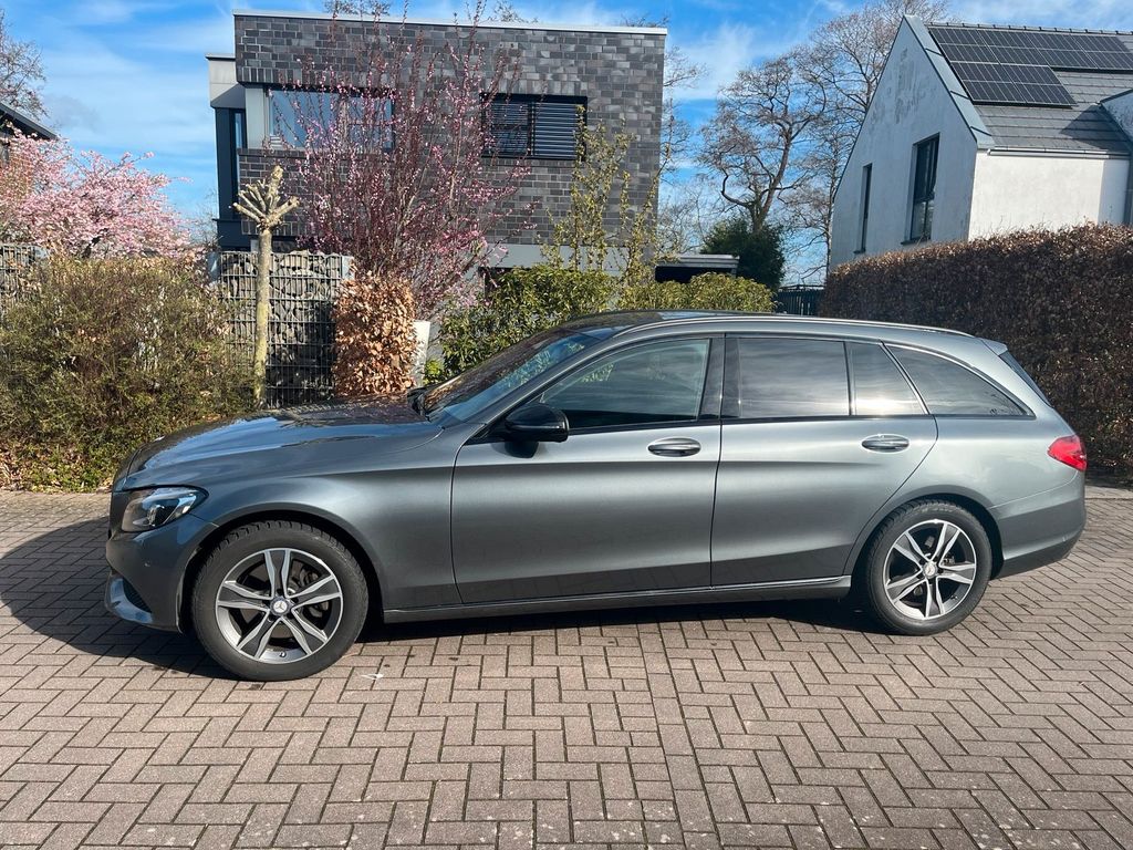 Image of Mercedes-Benz C 250