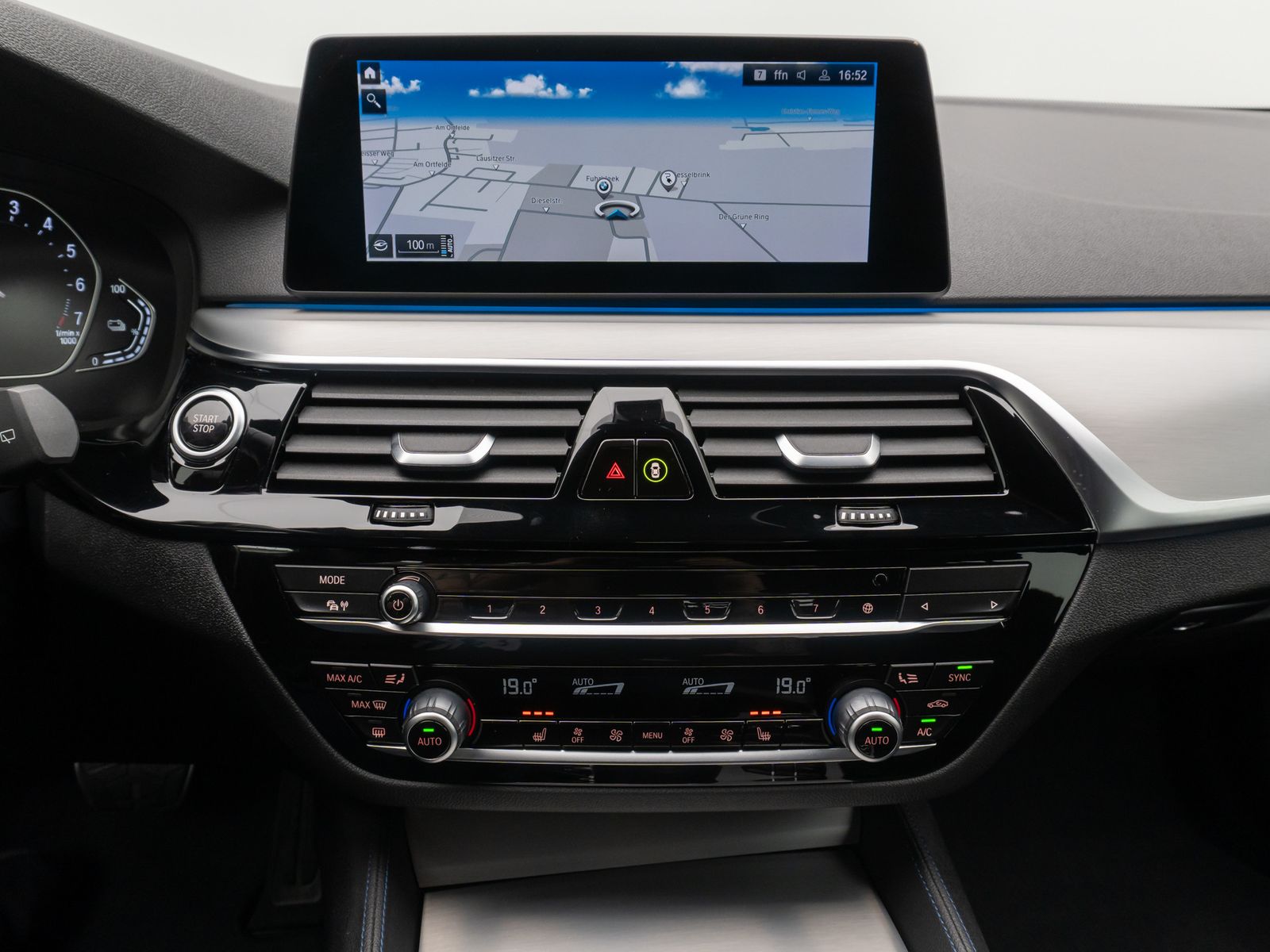 Fahrzeugabbildung BMW 530e xD M Sport HiFi DAB CockPit+LED PDC Alarm