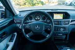 MERCEDES-BENZ E350  T CDI 4Matic/ AIRMATIC/ AHK/ MASSAGE