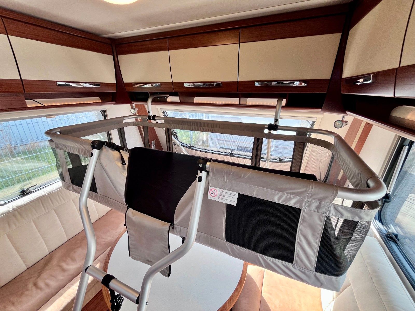 Fahrzeugabbildung HYMER / ERIBA / HYMERCAR Nova S 546 -Kinderbett, Solar, Mover -