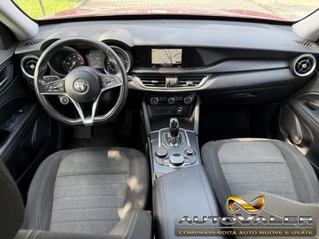 Alfa-Romeo Stelvio - 11