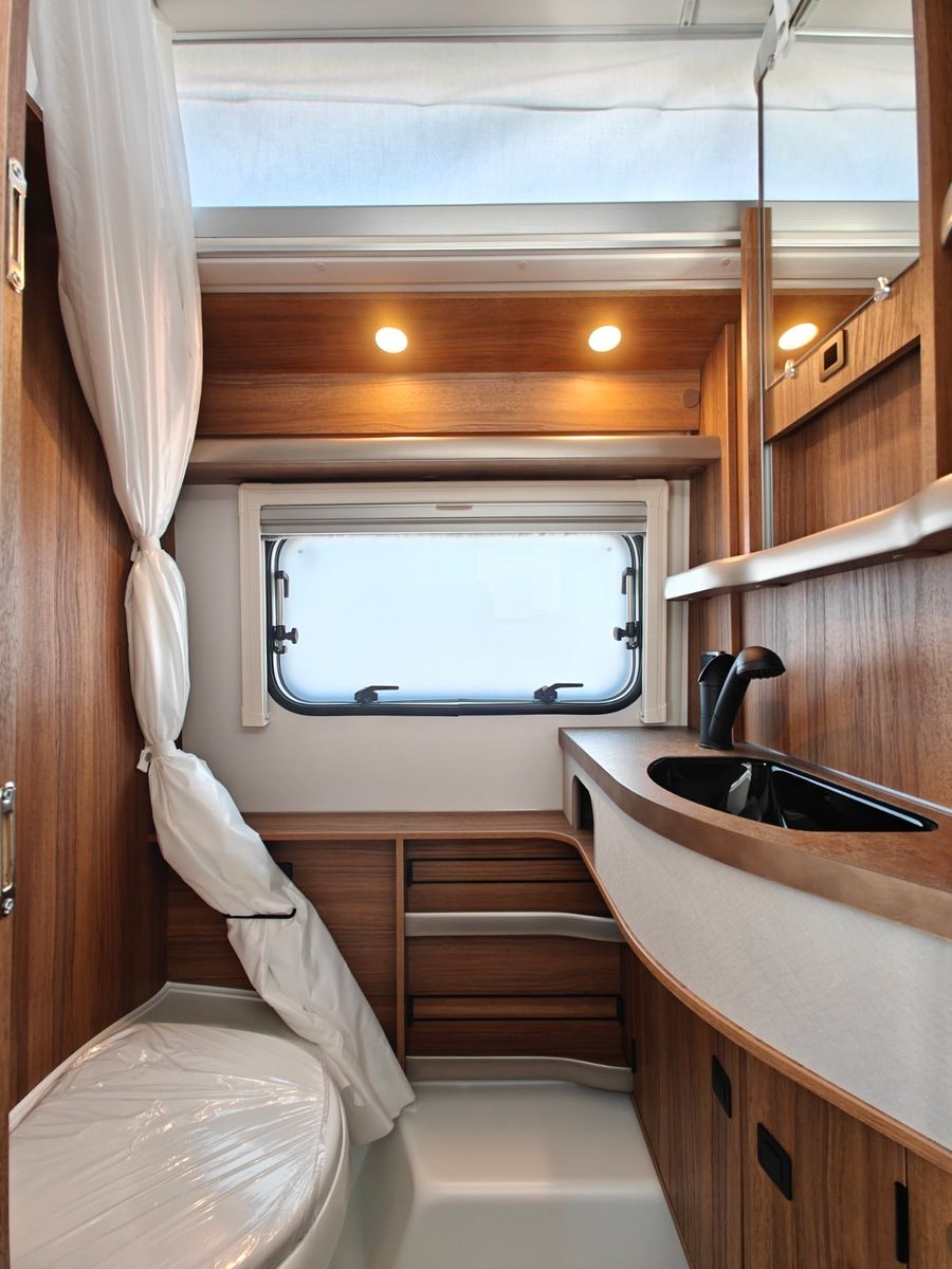 Fahrzeugabbildung HYMER / ERIBA / HYMERCAR Touring 550 Legend - Modell 2025! -