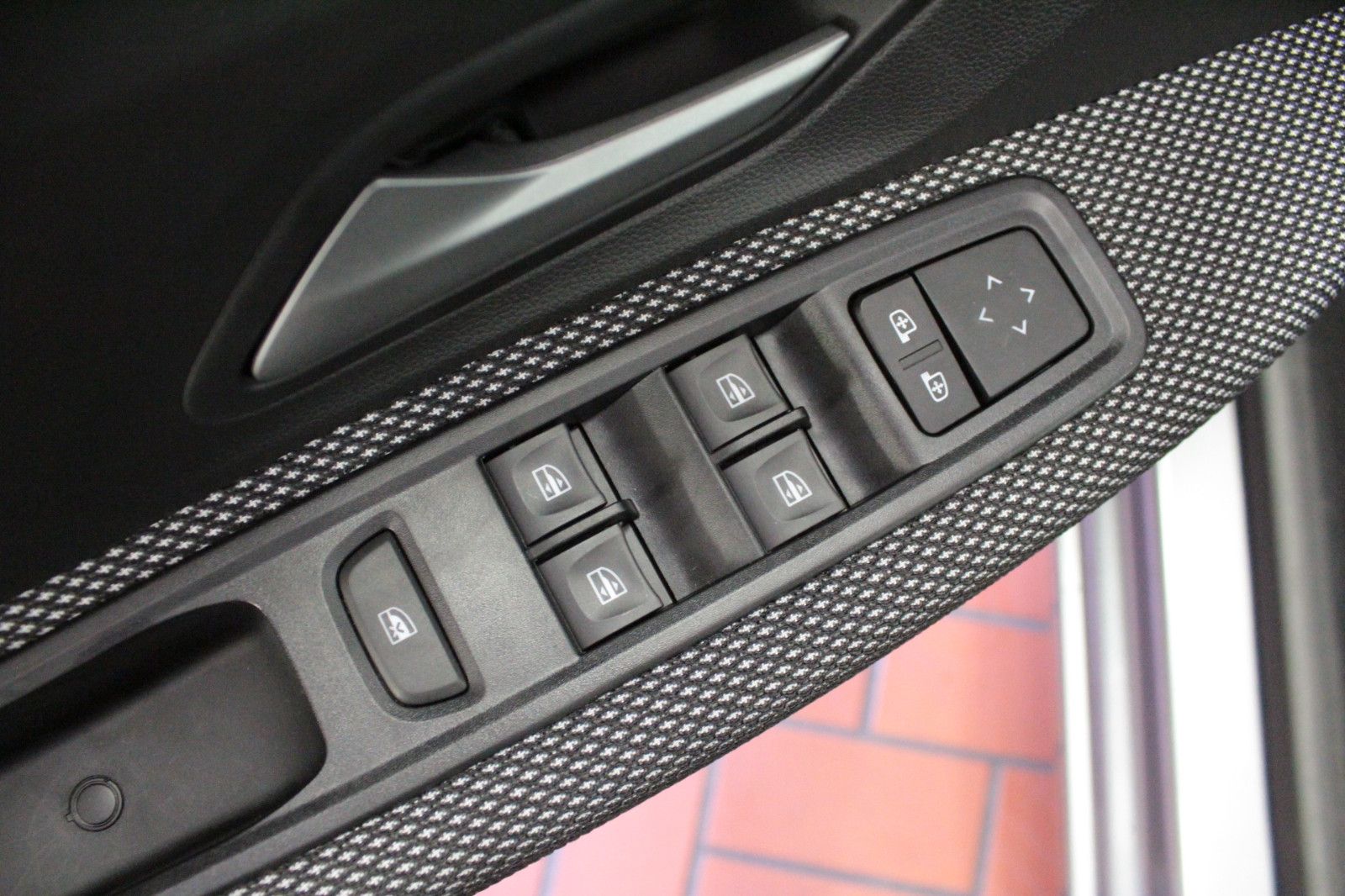 Fahrzeugabbildung Dacia Sandero TCe 90 Expression*Winterpaket*Alu*15424*
