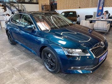 Skoda Superb Lim. L&K *Pano*Xenon*Kamera*