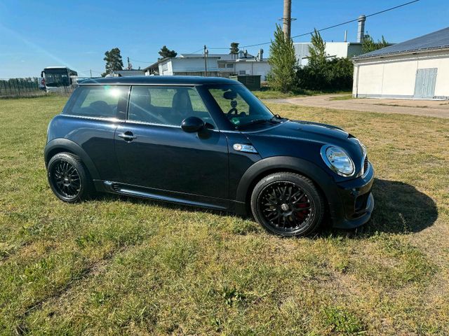 MINI Mini John Cooper S Works 211PS erste Hand