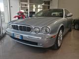 Jaguar XJ 2.7 D V6 cat Executive - Jaguar XJ: C