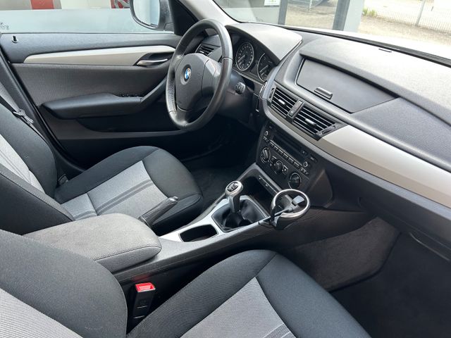 Fahrzeugabbildung BMW X1 +Xenon+LM Allwetter+Klima+NaviZB+BT+SHZ+