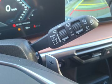 KGM Torres ESSENTIAL 1.5 4WD °LED°Navi°Leder°ACC°SHZ