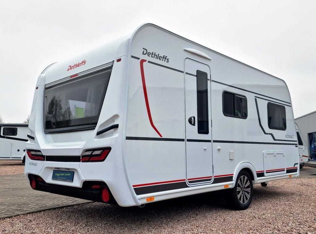 Fahrzeug Übersicht 4 Fahrzeugabbildung Dethleffs Nomad 460 EL Verfüg./Sparen Sie 5.183,- €