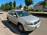 Toyota RAV4 (BJ 2006) mit 177 PS und TÜV - Toyota RAV 4 Gebrauchtwagen in Karlsruhe