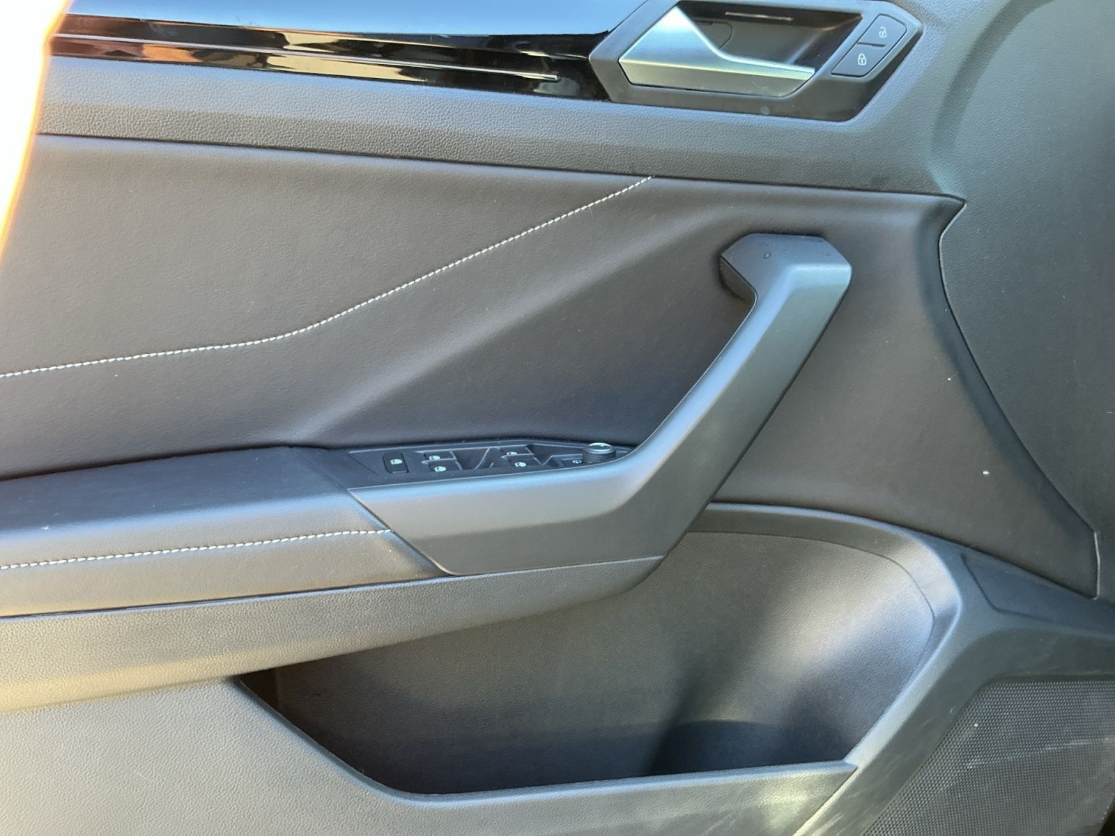 Volkswagen T-Roc - Bild 15