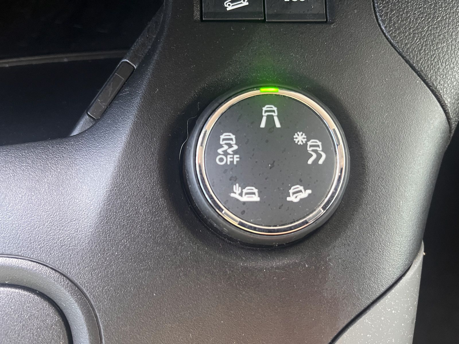Fahrzeugabbildung Citroën Berlingo Feel M 1.5 Automatik