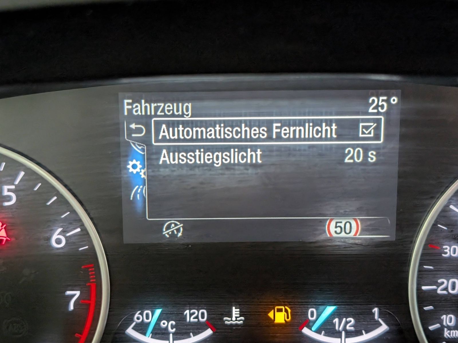 FORD EcoSport 1.0 EcoBoost Titanium Navi B&O – Bild 30
