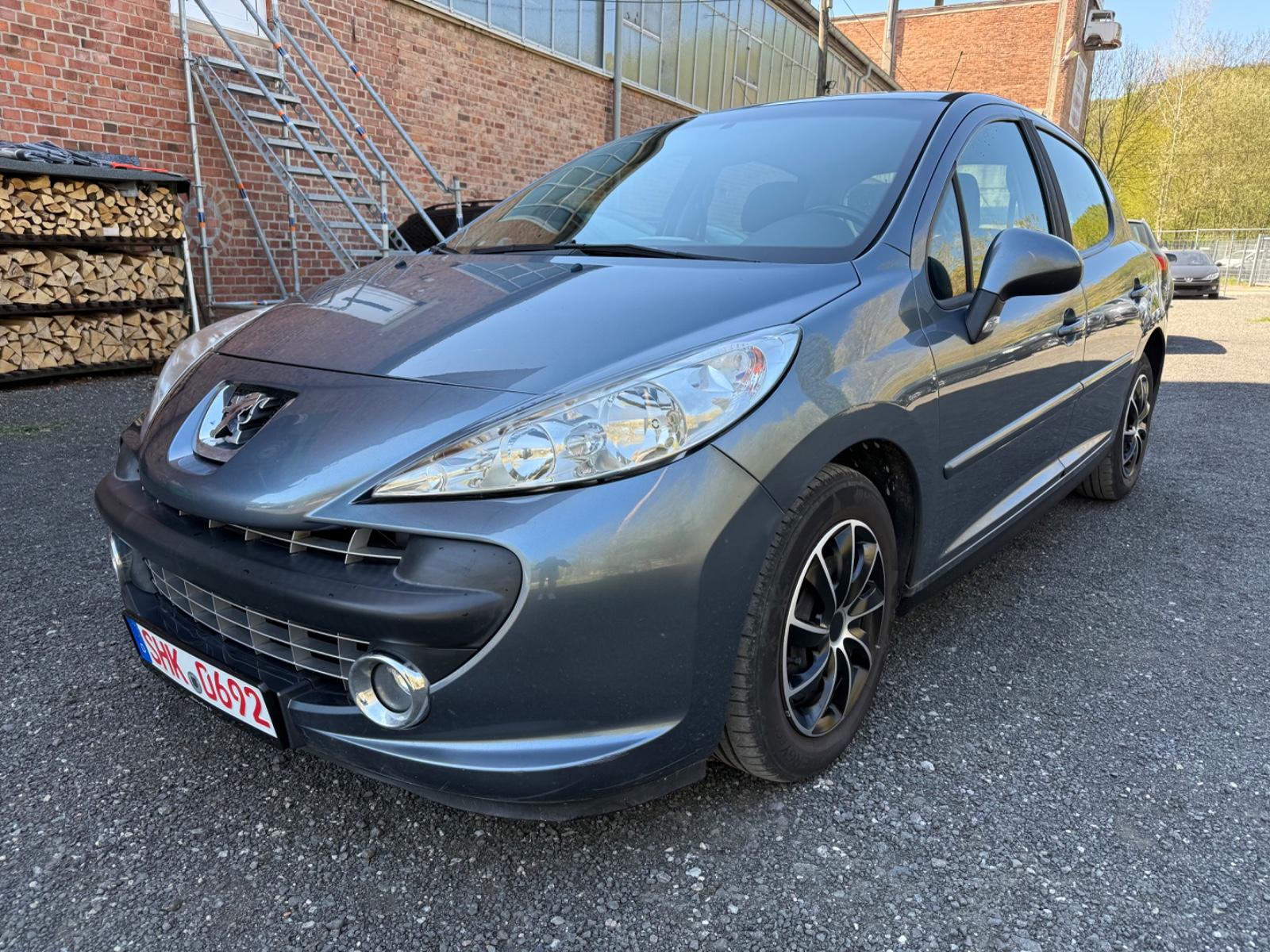 Peugeot 207 Sport 1.4 *TÜV neu