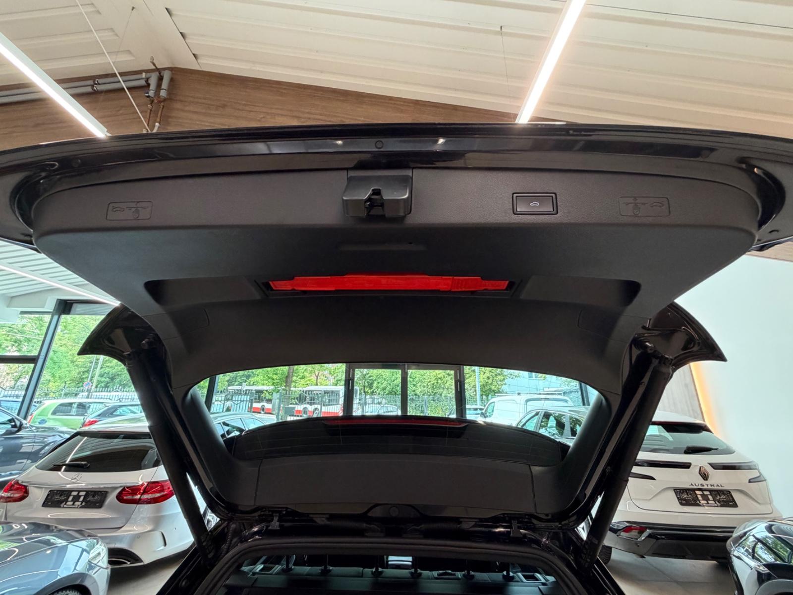 Volkswagen Golf 8 R Performance Harman Kardon Vollleder Headup, миниатюра 30