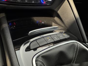 Bild 16 Opel Insignia B Sports Tourer Business Innovation AHK
