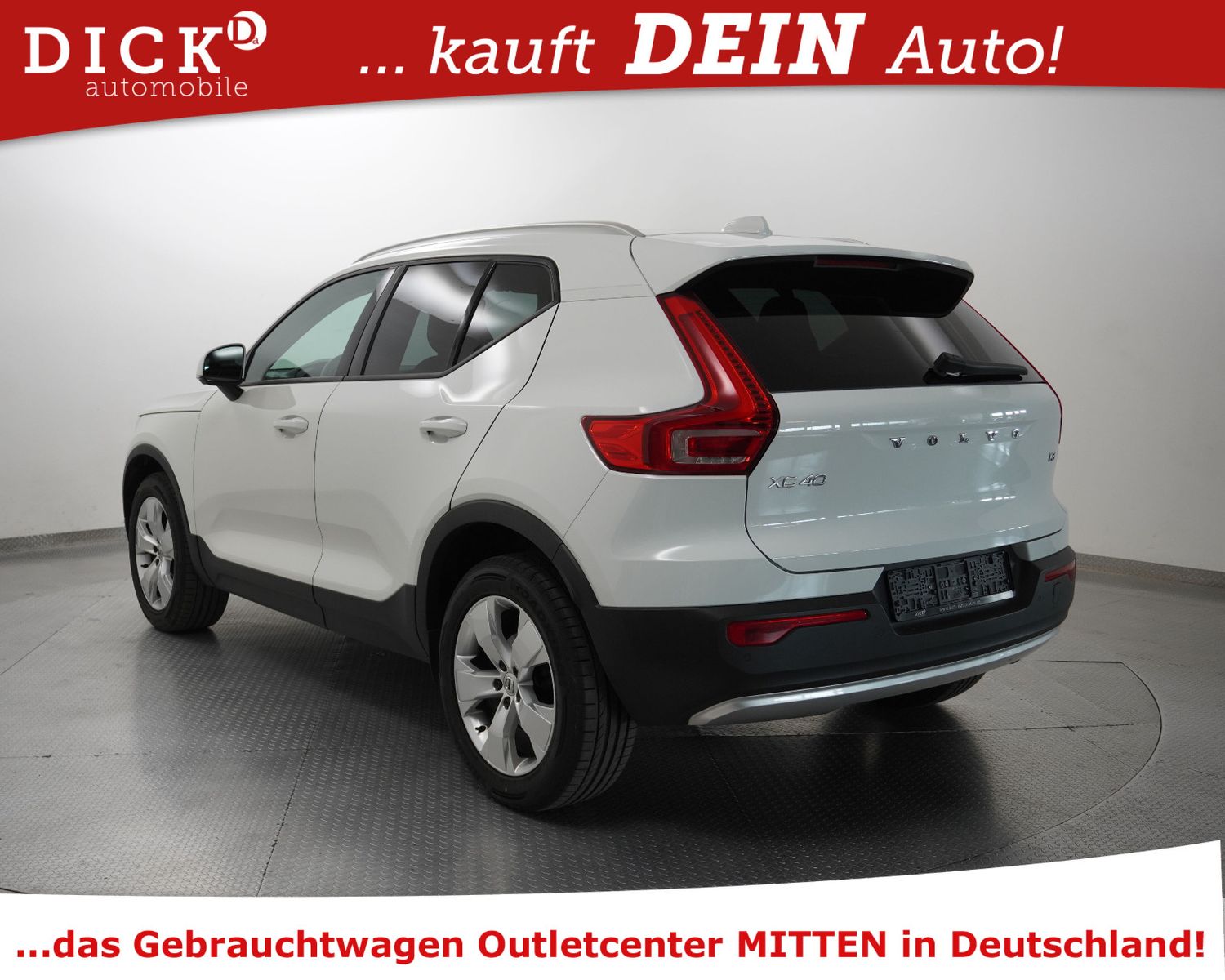 Fahrzeugabbildung Volvo XC40 T3 Aut Momen PANO+VIRTU+LED+KAM+H&K+ACC+SHZ