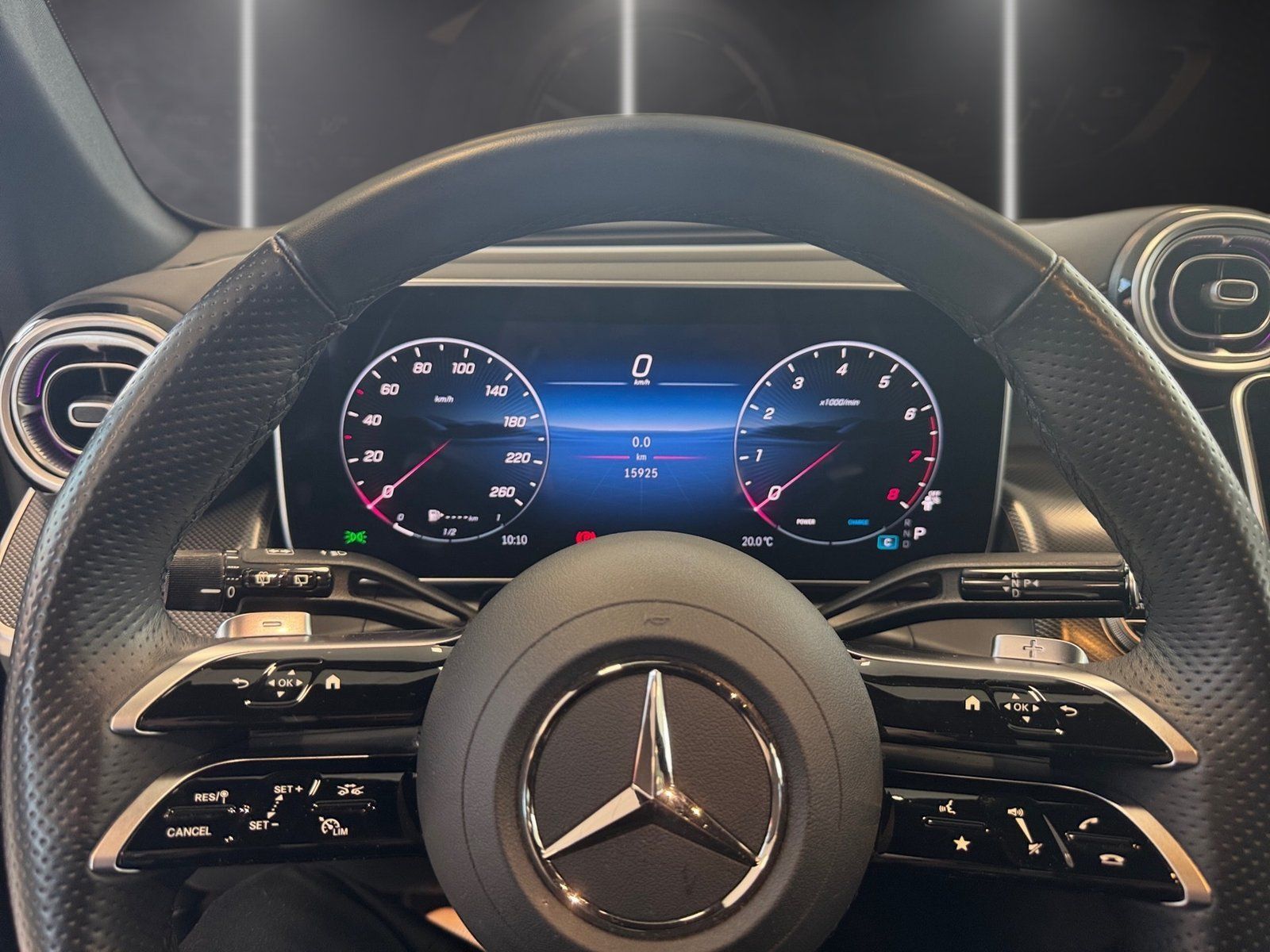 Fahrzeugabbildung Mercedes-Benz GLC 200 4M AMG Plus*STDHZG*AHK*Pano*Burm*HUD*360