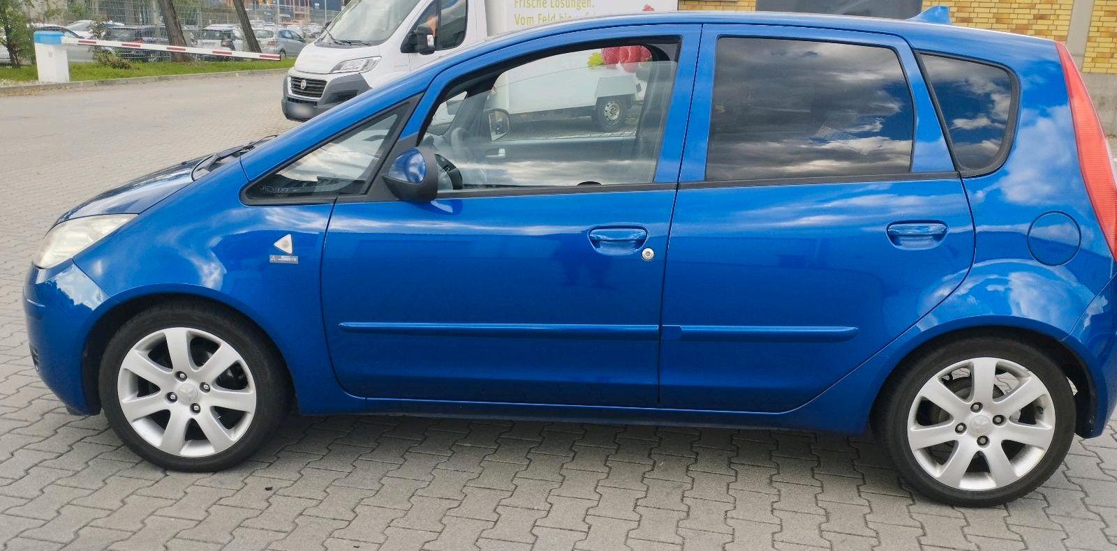 Mitsubishi Colt 2006 — photo 6
