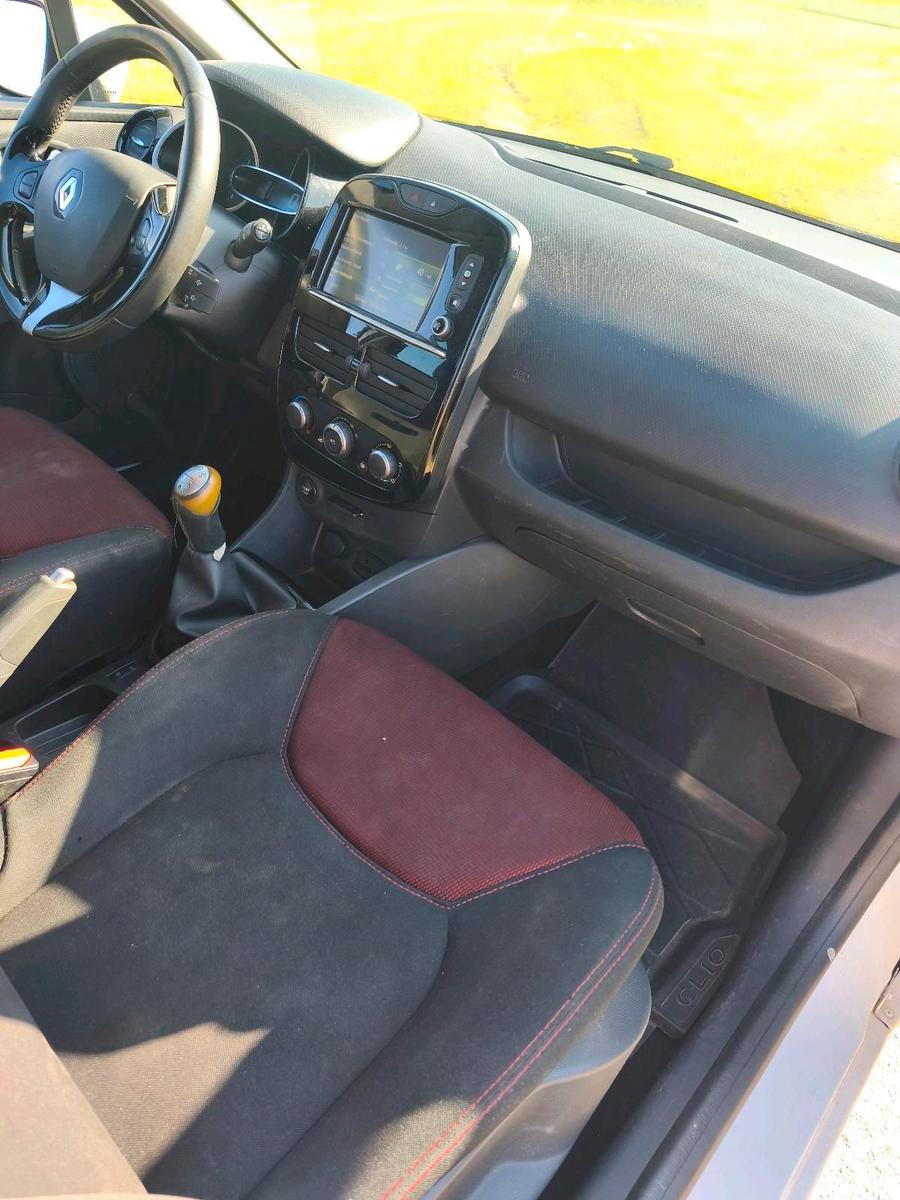 Renault Clio 2015 — photo 6