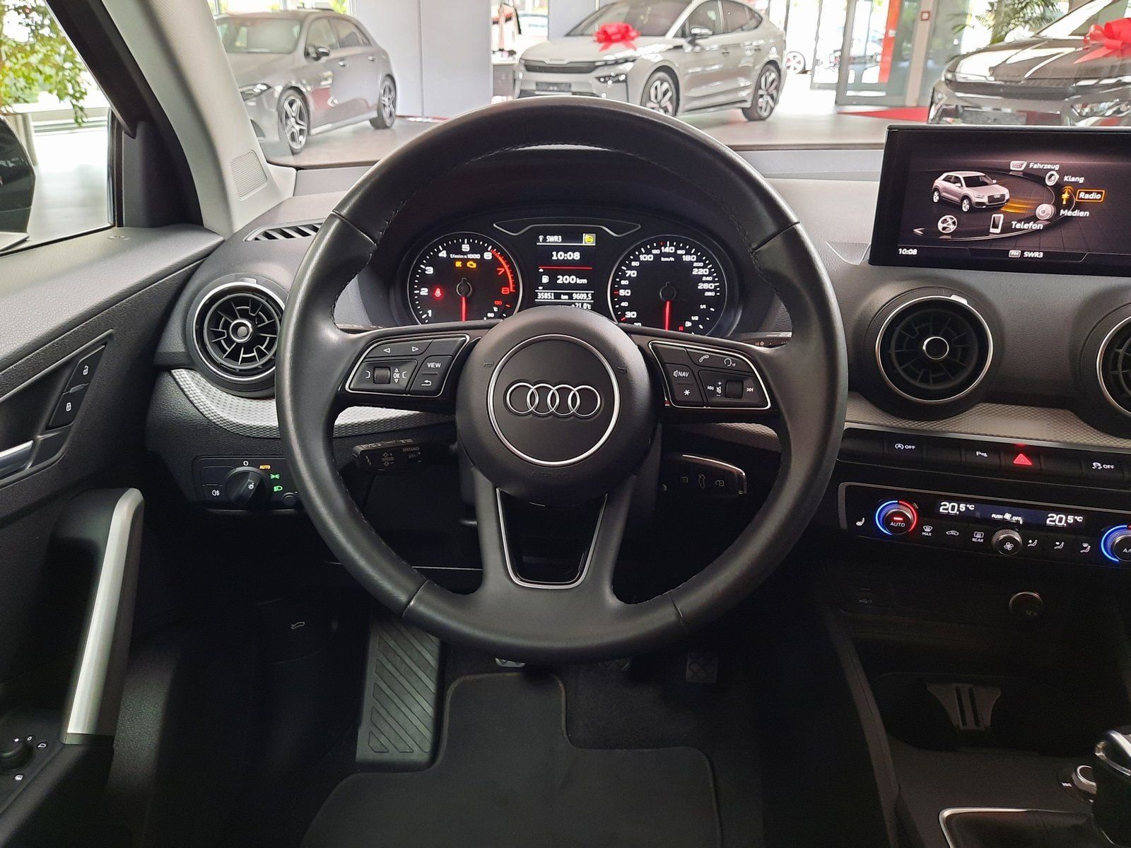 Fahrzeugabbildung Audi Q2 30 TFSI advanced *Cam*LED*PDC*Sitzhzg*AppC*