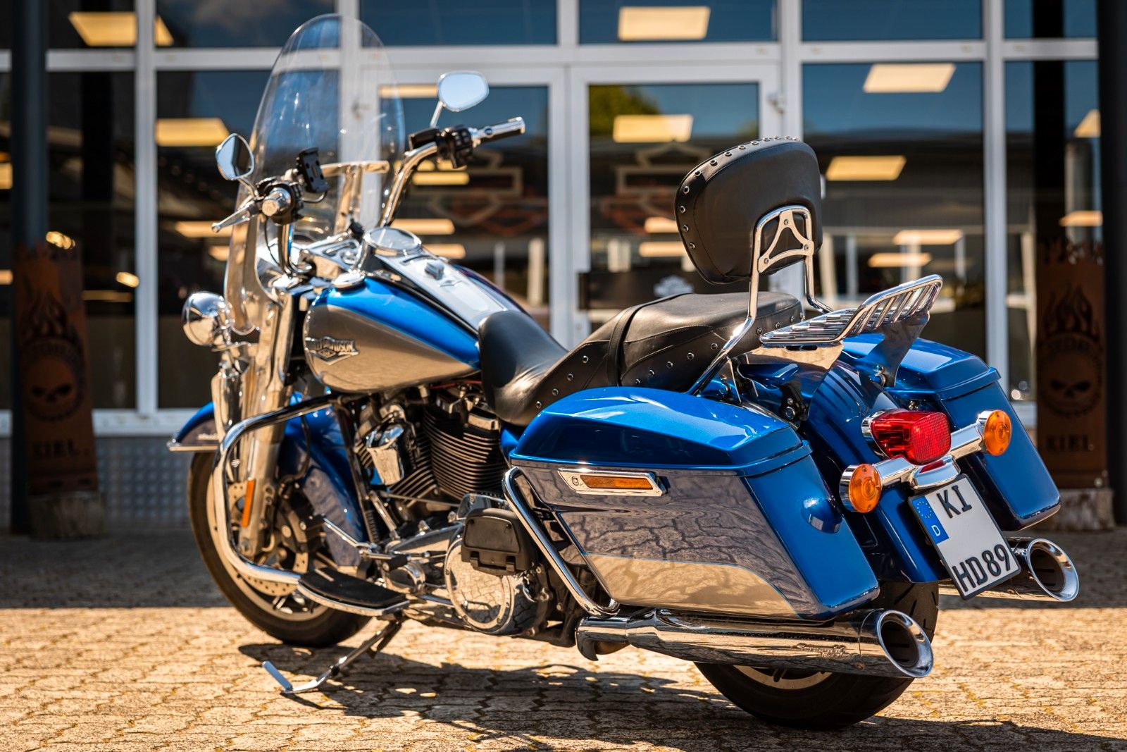 Fahrzeugabbildung Harley-Davidson FLHRC Road King Classic 107 cui -Screamin Eagle-