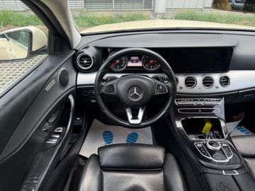 Mercedes E 200 - 8