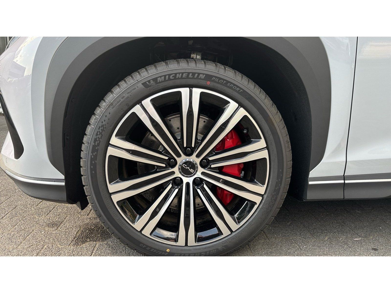 BYD SEALION 7